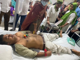সাটুরিয়া উপজেলা যুবলীগের বর্ধিত সভায় হামলা
